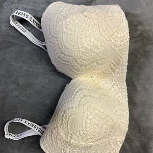 38DD no underwire bra Victoria’s Secret white lace